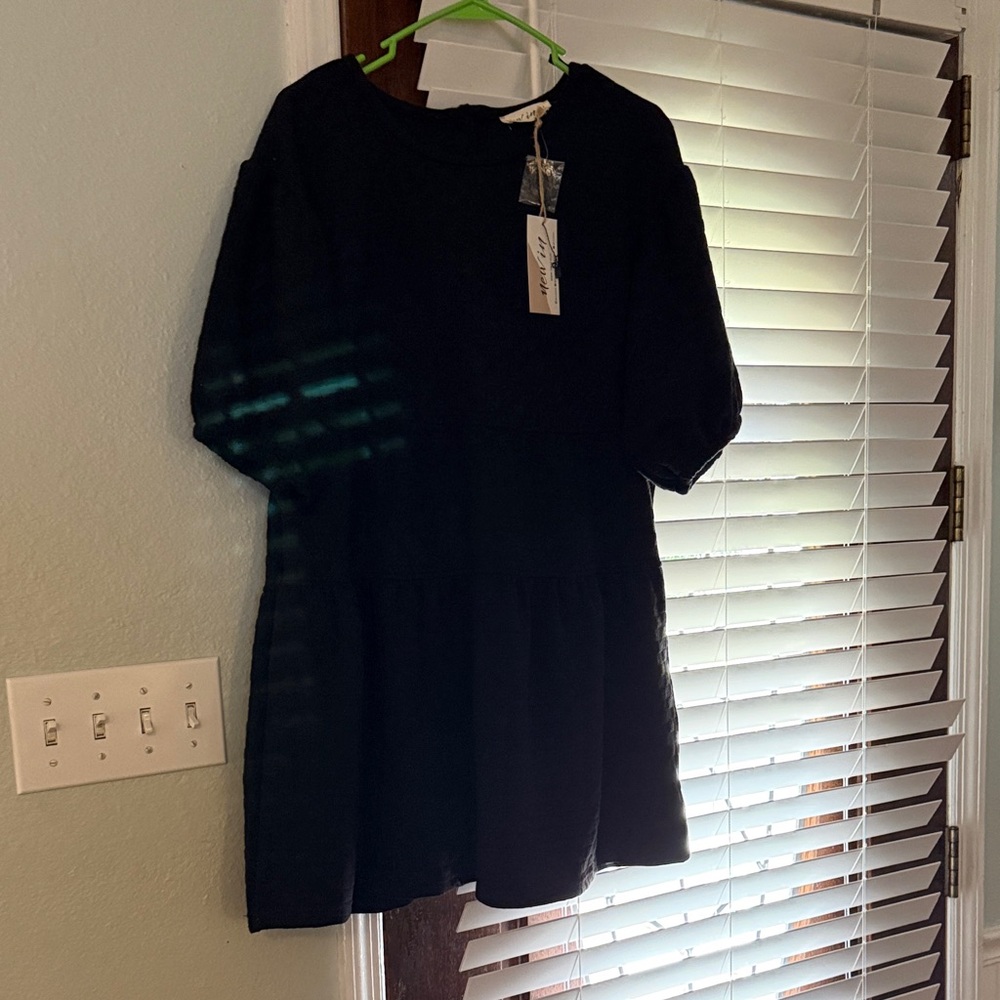 Elegant Black Midi Dress